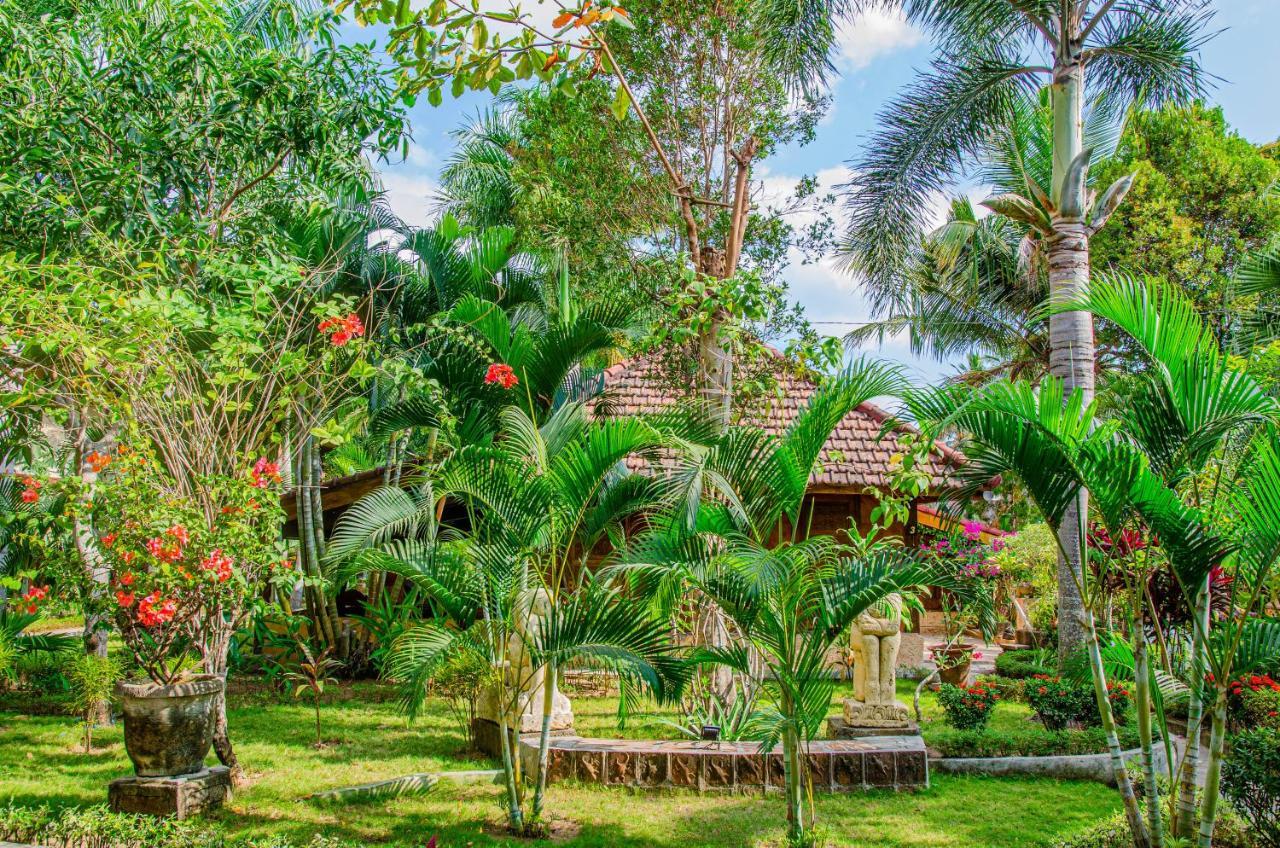 Stanley Lombok Hotel Mataram Exterior foto