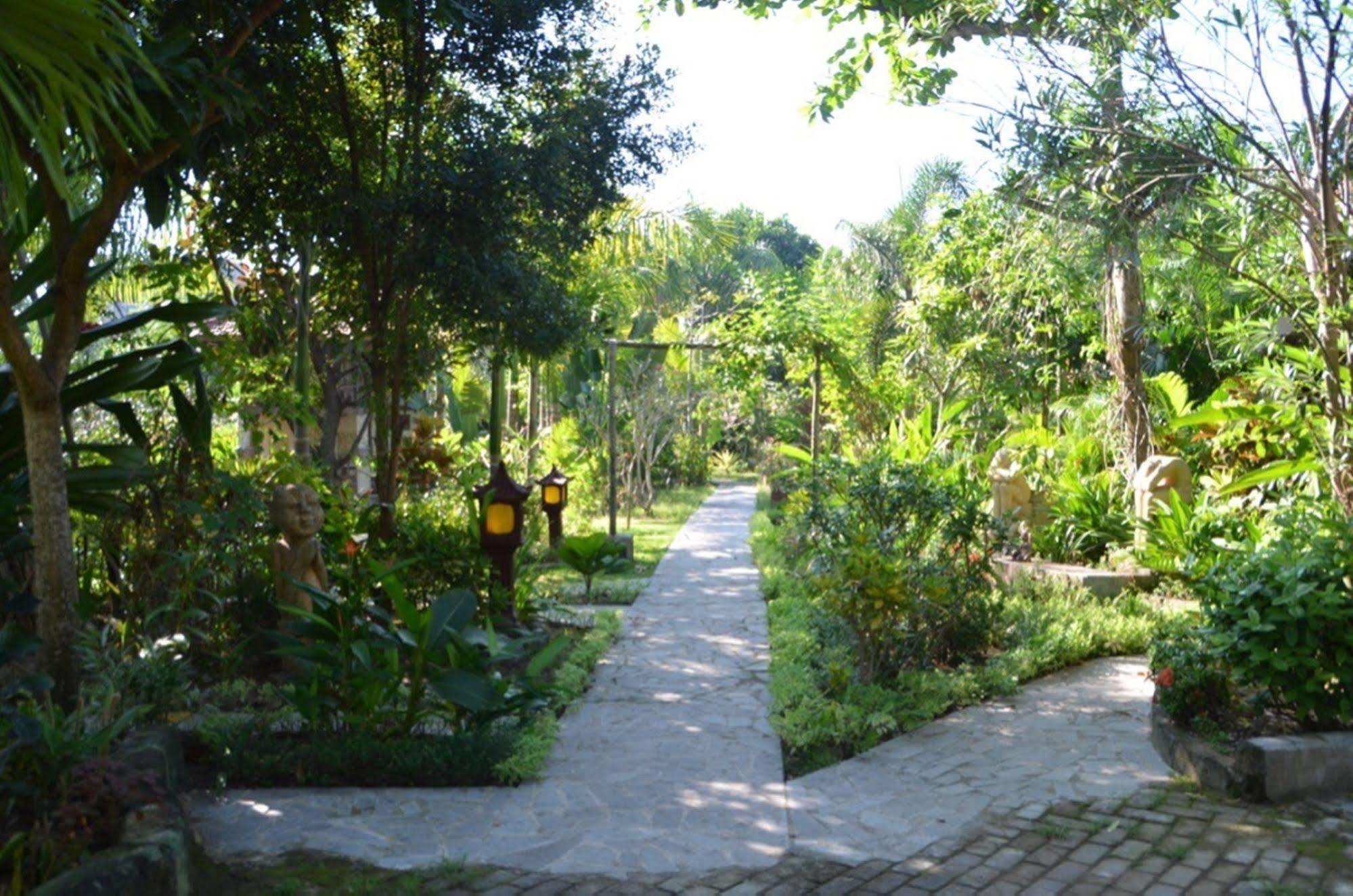 Stanley Lombok Hotel Mataram Exterior foto